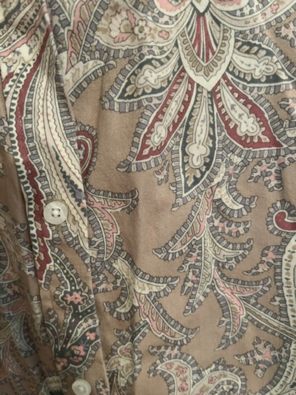 CHAPS TAN PAISLEY SHIRT, 2X, BUTTON FRONT, LS; EXCELLENT - Picture 3 of 5